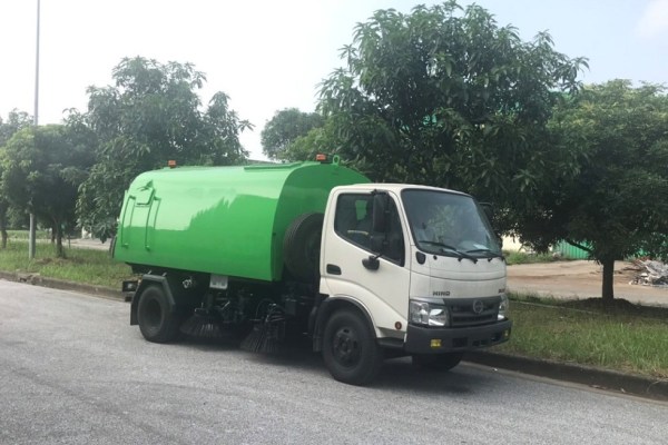 Xe ô tô quét đường hino 3 khối